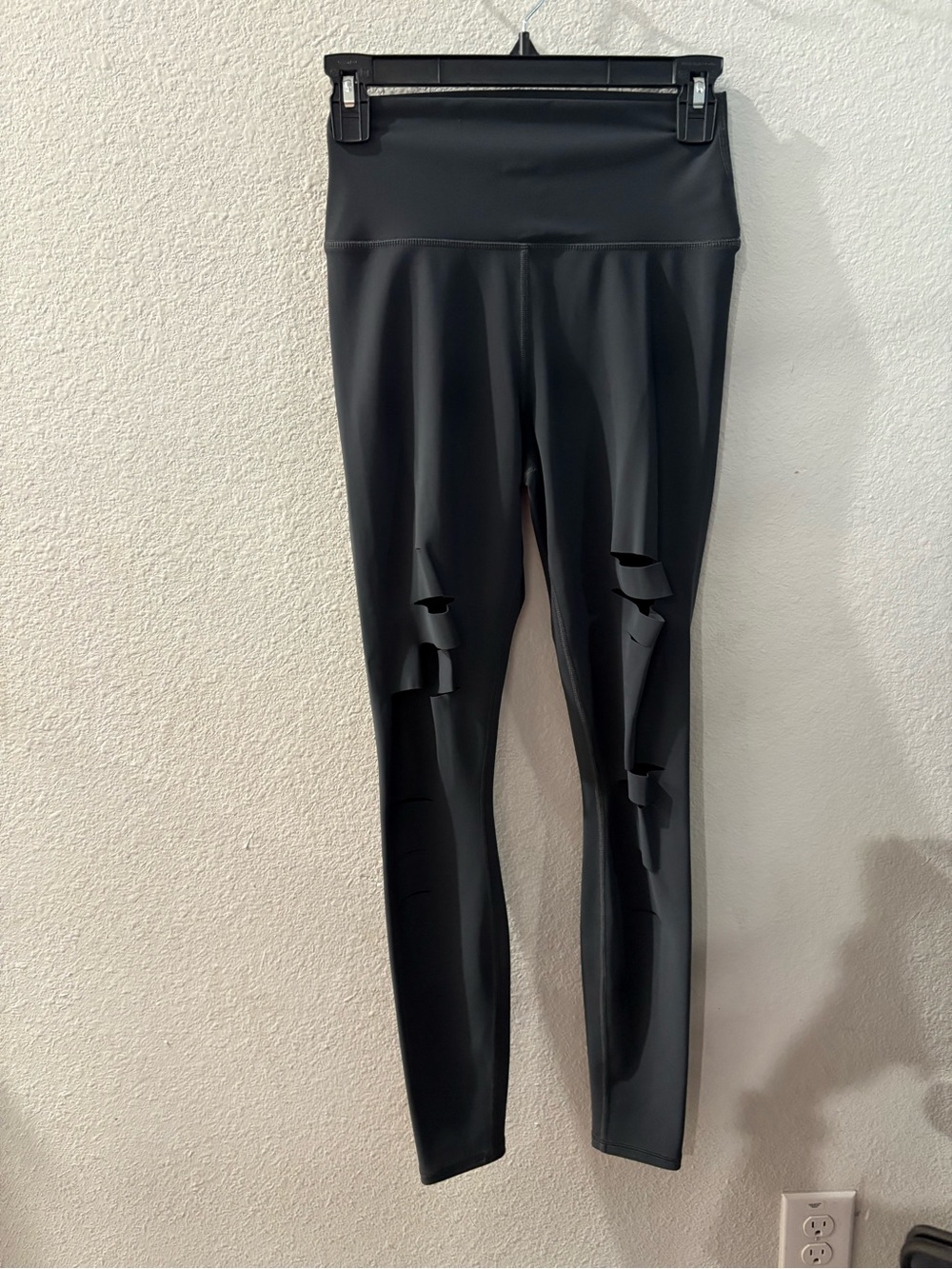 ALO Yoga grey High-Waist Leggings with Knee Cutouts